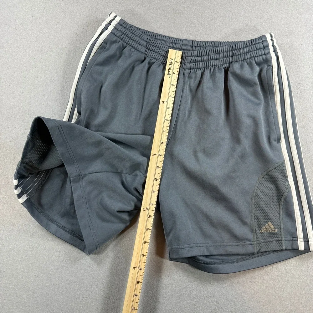 Adidas Shorts Mens Medium Gray Stripes Athletic Soccer Gym Running Workout Y2K